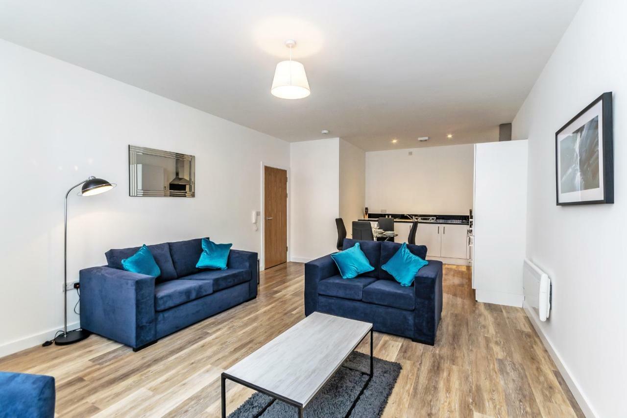 City Suites Chester Esterno foto