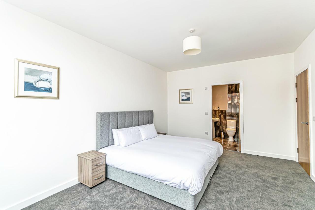City Suites Chester Esterno foto