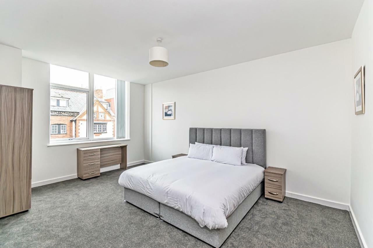 City Suites Chester Esterno foto