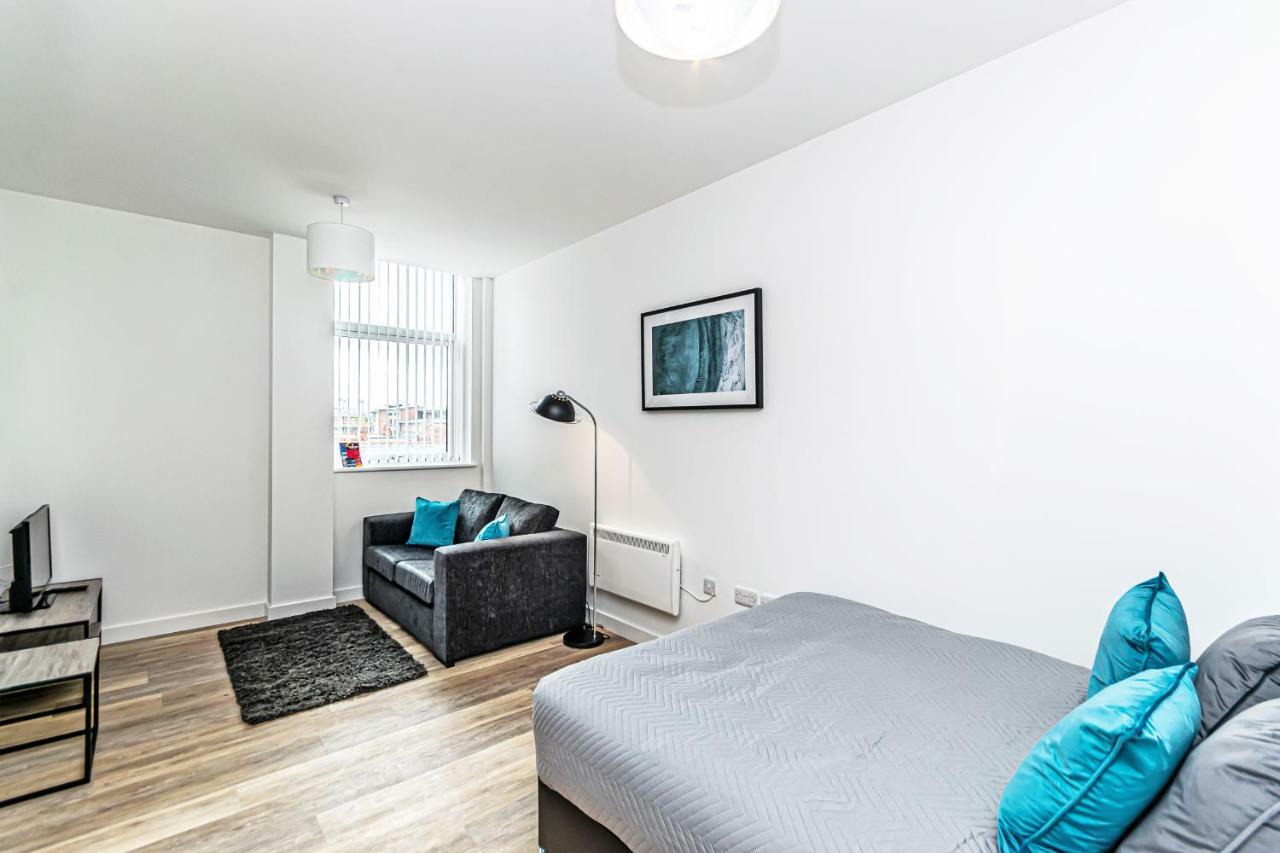 City Suites Chester Esterno foto