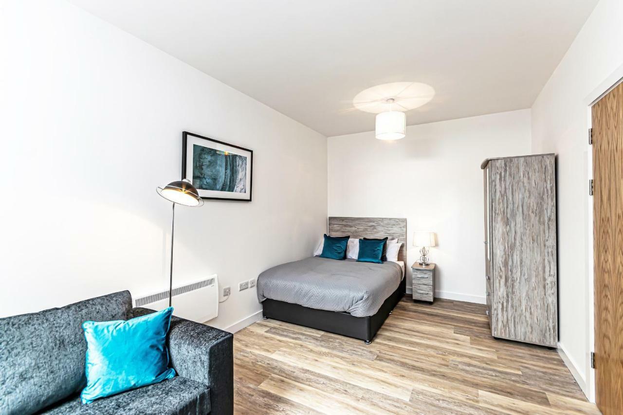 City Suites Chester Esterno foto