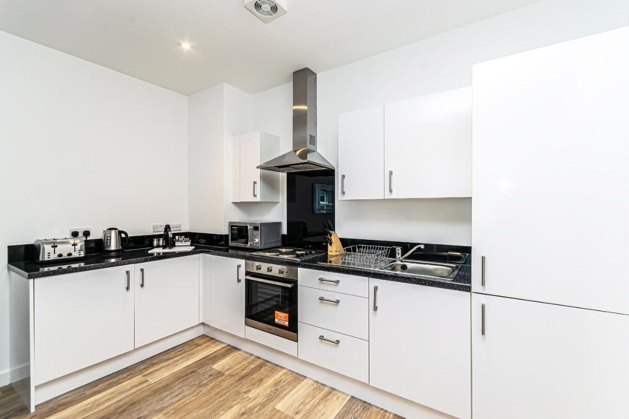 City Suites Chester Esterno foto
