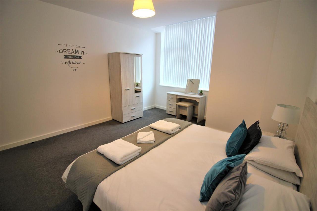 City Suites Chester Esterno foto