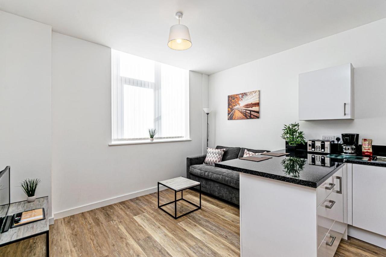 City Suites Chester Esterno foto